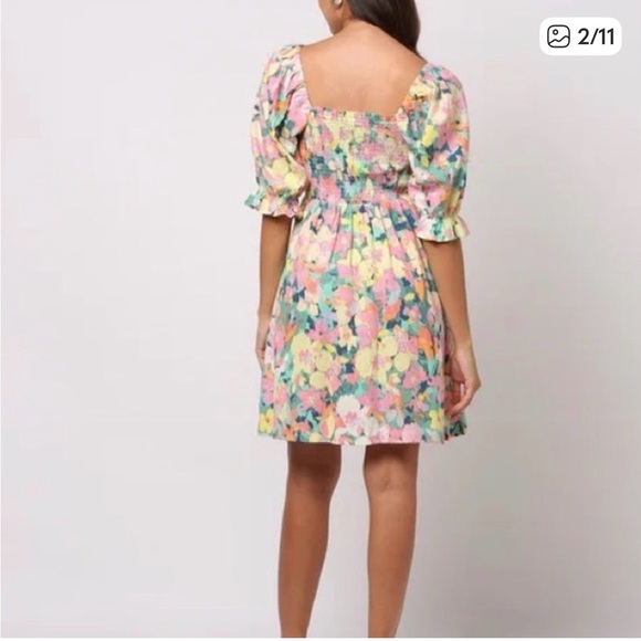 GAP Puffed sleeve linen-blend floral smocked midi Dress - Picture 3 of 14